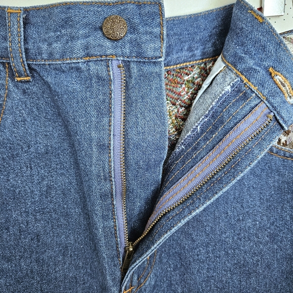 Vintage 80s 26" waist deadstock denim tapestry mini skirt‎ - Picture 3 of 7